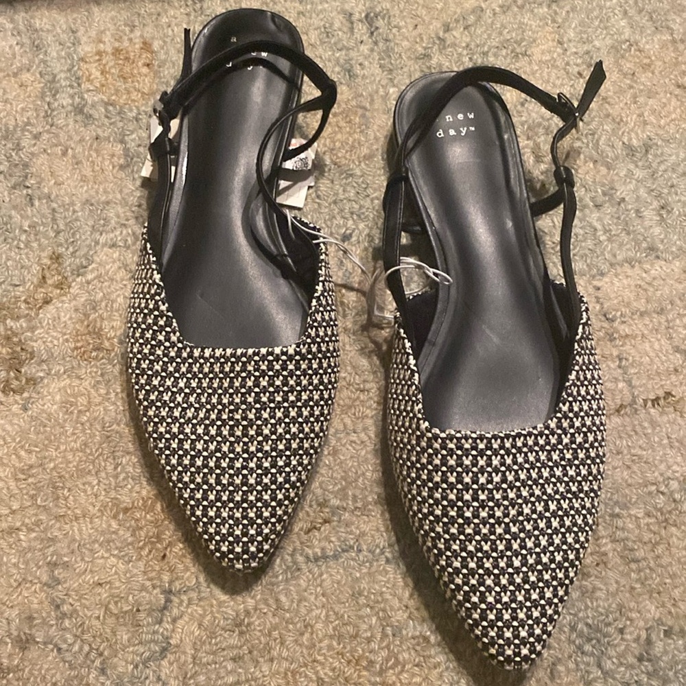 A.New.Day Memory Foam Pointy Flats - image 1